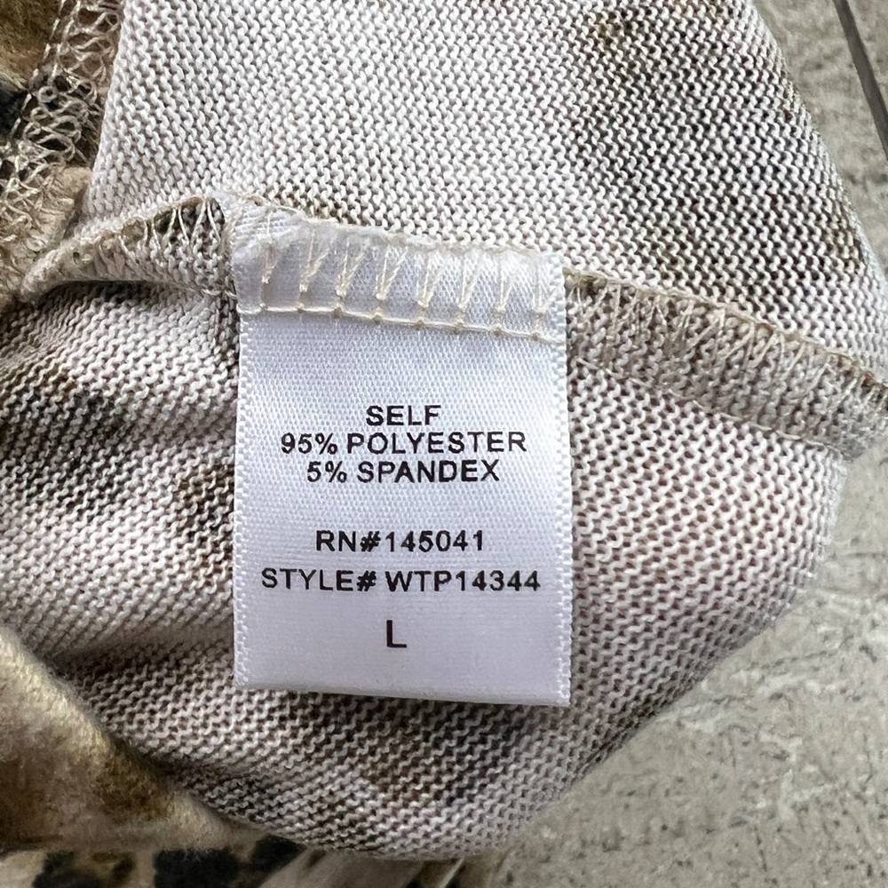 456B. Leopard Pant & Button Front Set - Picture 10 of 10